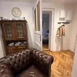Luxe-Boutique Apartments
